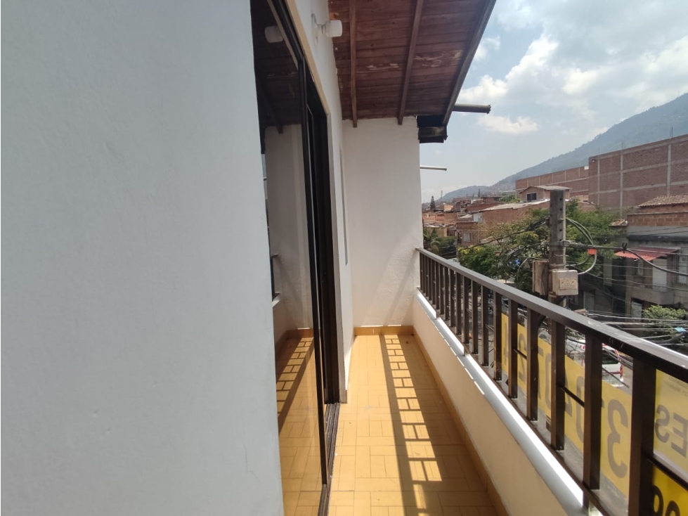 APARTAMENTO CAMPO VALDES CERCA HOSPITAL INFANTIL