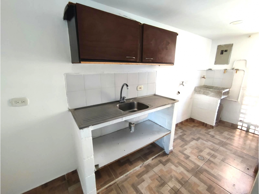 APARTAMENTO ROBLEDO CERCA UVA LOS GUAYACANES — foto 6