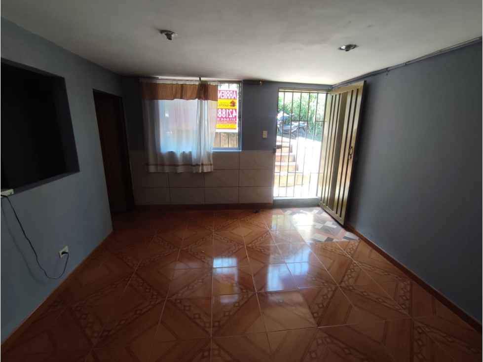 CASA MANRIQUE CERCA I.E. SAN JUAN BAUTISTA — foto 2