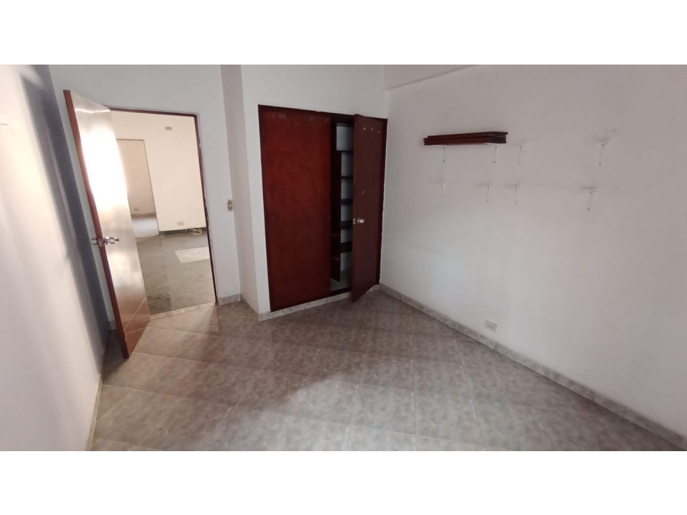 APARTAMENTO CENTRO CERCA IGLESIA SAN BENITO