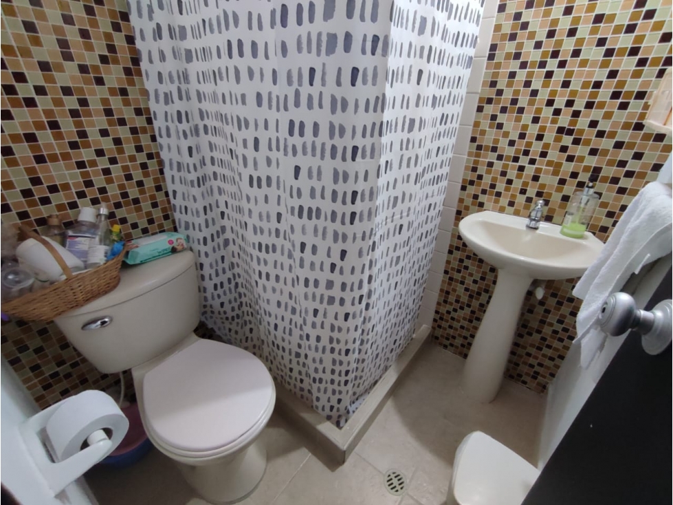 CASA UNIFAMILIAR GUAYABAL CERCA AEROPUERTO OLAYA HERRERA — foto 6