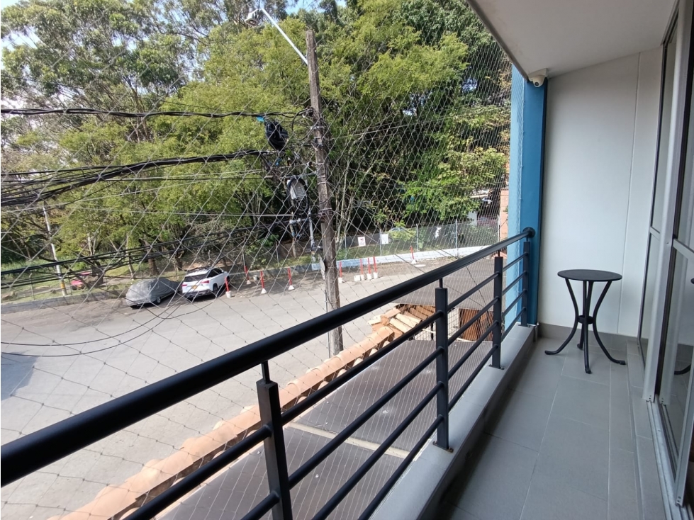 CASA DE 4 PISOS MÁS APARTAESTUDIO ROBLEDO CERCA H. PABLO TOBÓN URIBE — foto 2