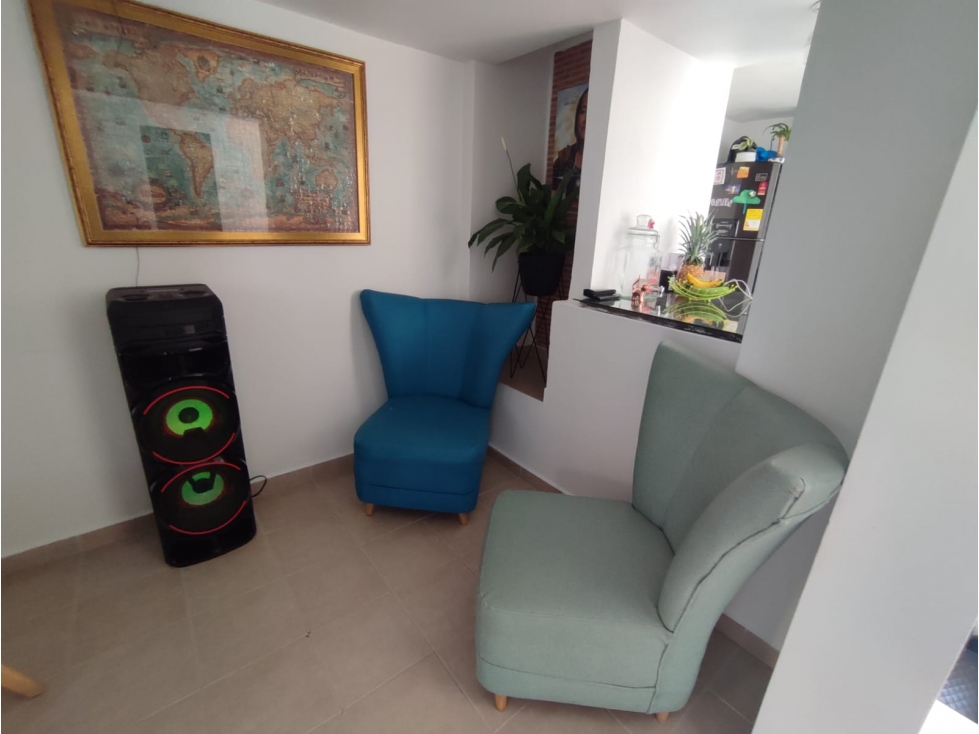 CASA ROBLEDO CERCA ESCUELA LA PORTADA — foto 2