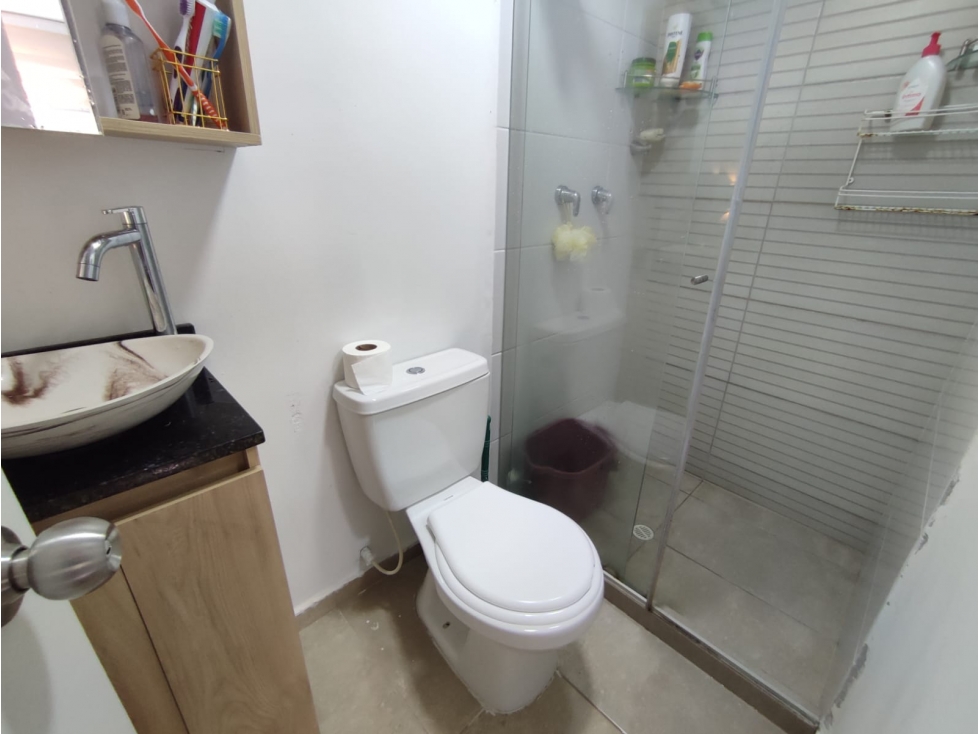 APARTAMENTO ROBLEDO CERCA I.E. ALFONSO UPEGUI OROZCO — foto 4