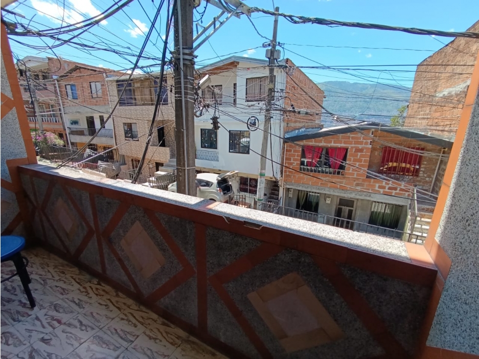 APARTAMENTO ROBLEDO CERCA SAN MARTÍN DE PORRAS — foto 2