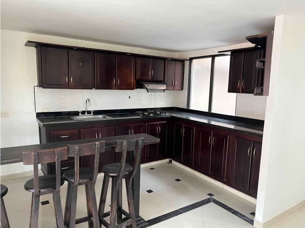 LINDA CASA CON MANSARDA EN VENTA EL PORVENIR