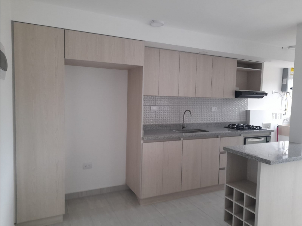 HERMOSO APARTAMENTO EN VENTA EN RIONEGRO — foto 2