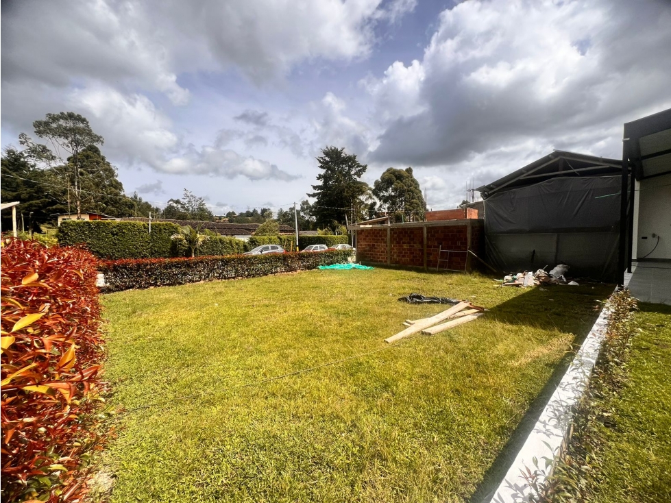 LINDO LOTE URBANO BIFAMILIAR EN VENTA EL CARMEN DE VIBORAL — foto 4