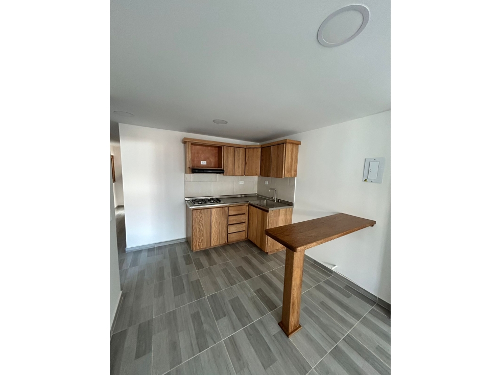 LINDO APARTAMENTO ESQUINERO EN VENTA EN EL CARMEN DE VIBORAL — foto 2