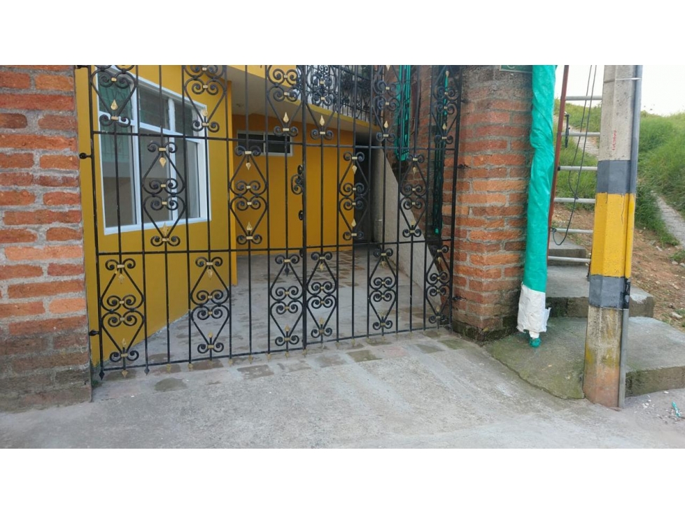 HERMOSA CASA EN VENTA MARINILLA-ANTIOQUIA