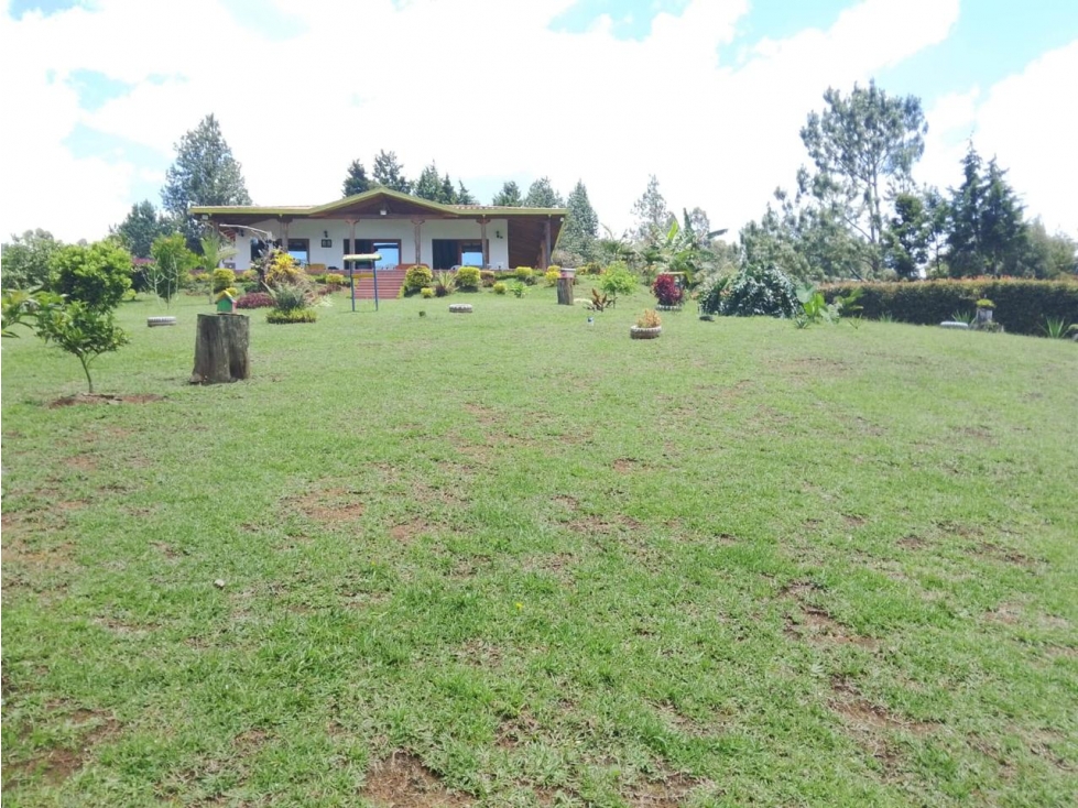 ENCANTADORA FINCA EN VENTA GUARNE cerca a la autopista — foto 4
