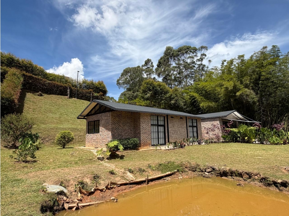 HERMOSA CASA FINCA EN VENTA EL CARMEN DE VIBORAL — foto 3