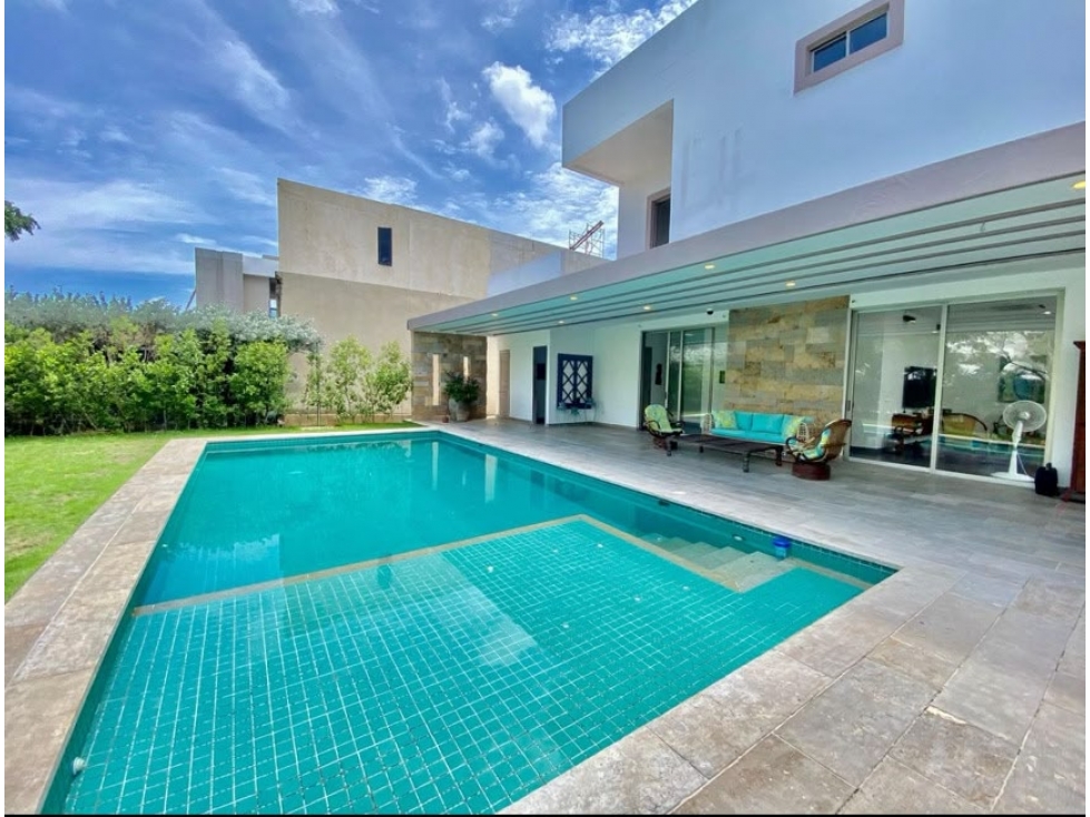 CONFORTABLE CASA EN VENTA CARTAGENA DE INDIAS