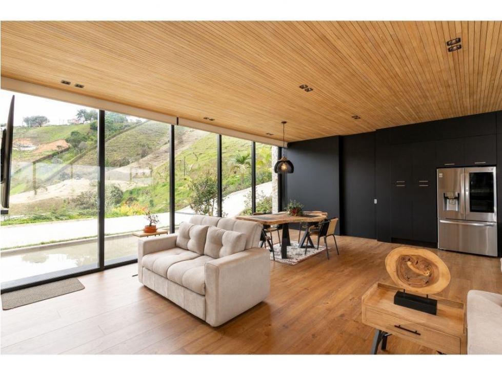 ESPECTACULAR CASA FINCA EN VENTA EL PEÑOL CON EMBALSE - 3