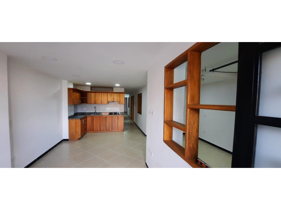 LINDA CASA PRIMER NIVEL EN VENTA EL CARMEN DE VÍBORAL