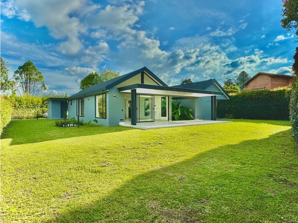 ESPECTACULAR CASA EN VENTA LLANOGRANDE