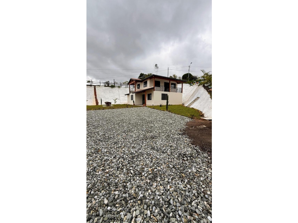 HERMOSA FINCA EN VENTA MARINILLA — foto 5