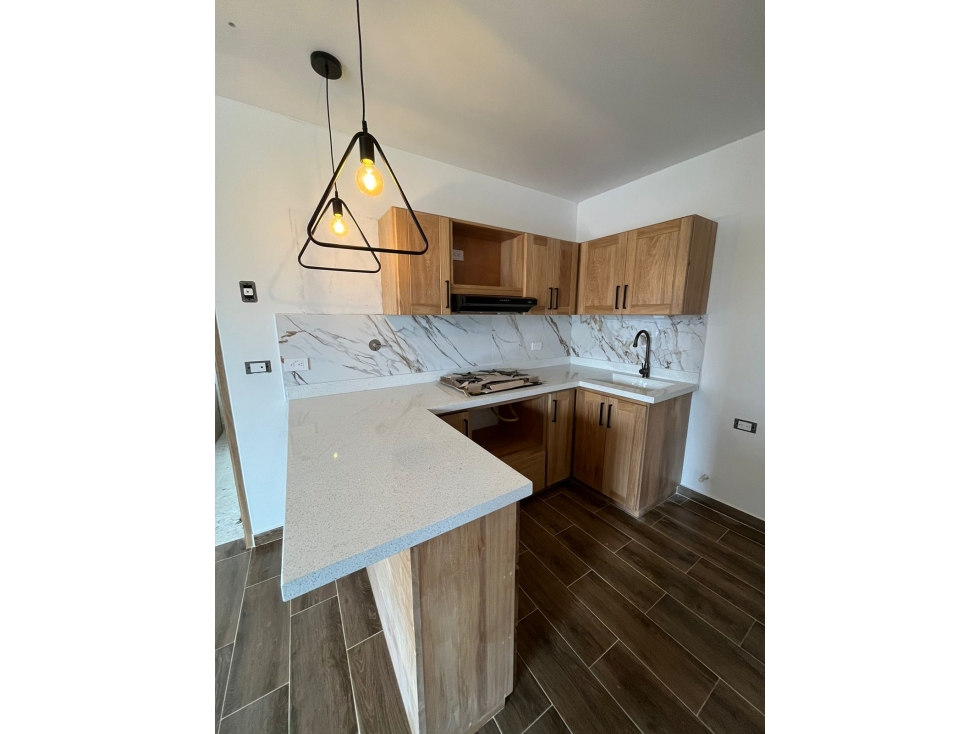 LINDO APARTAMENTO EN VENTA NUEVO EN TERCER NIVEL EN EL CARMEN DE VIB.