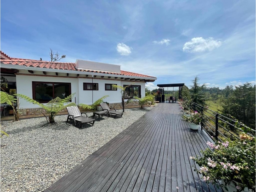 ENCANTADORA FINCA EN VENTA CERCA A SAN ANTONIO DE PEREIRA