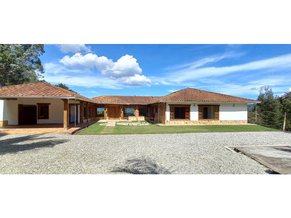 HERMOSA FINCA EN VENTA LLANOGRANDE-RIONEGRO