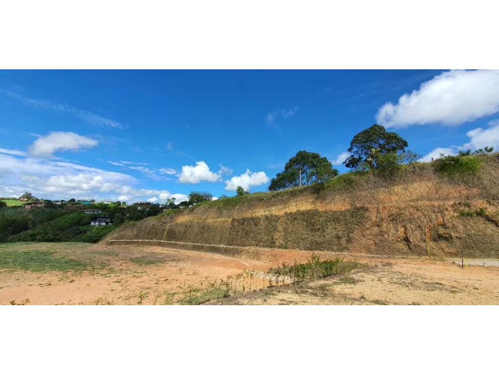 LINDO LOTE EN VENTA MARINILLA - 2