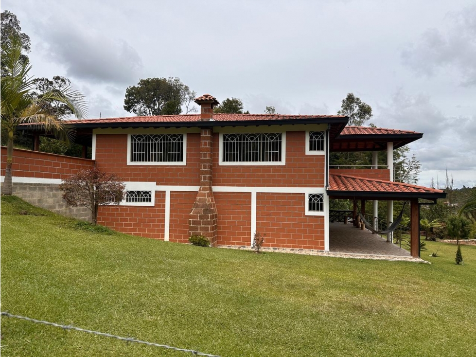 ESPECTACULAR FINCA EN VENTA GUARNE