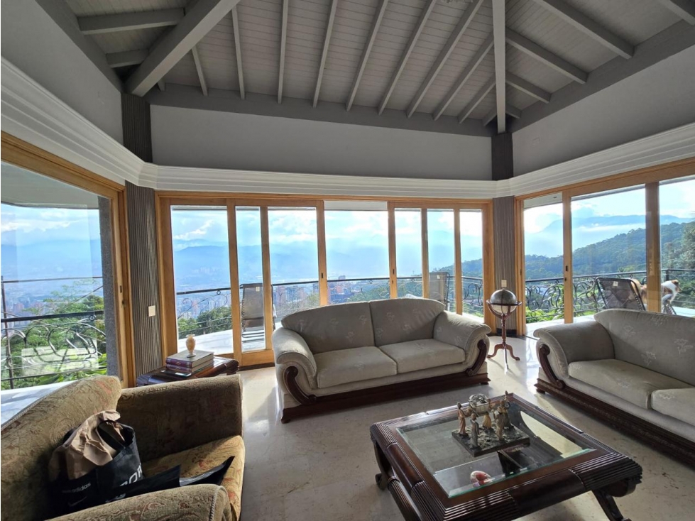 ESPECTACULAR CASA EN VENTA ALTO DE PALMAS