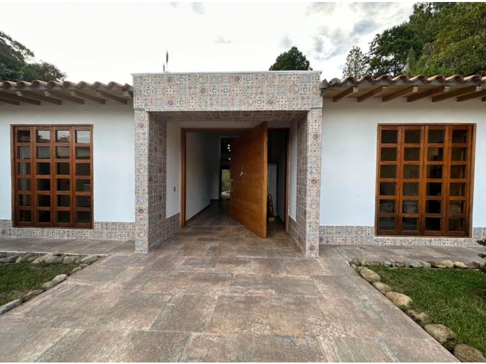 PRECIOSA CASA FINCA EN VENTA LA CEJA