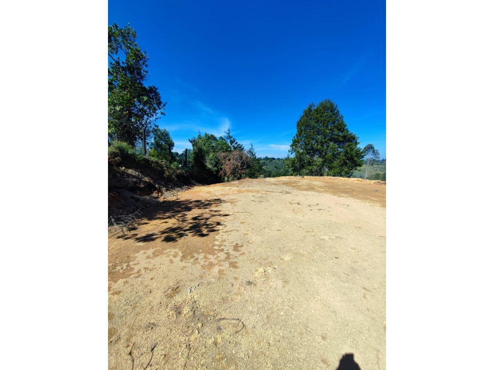 LINDO LOTE EN VENTA RIONEGRO