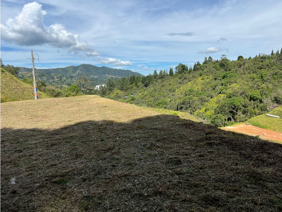 ESPECTACULAR LOTE EN PARCELACIÓN GUARNE ANTIOQUIA