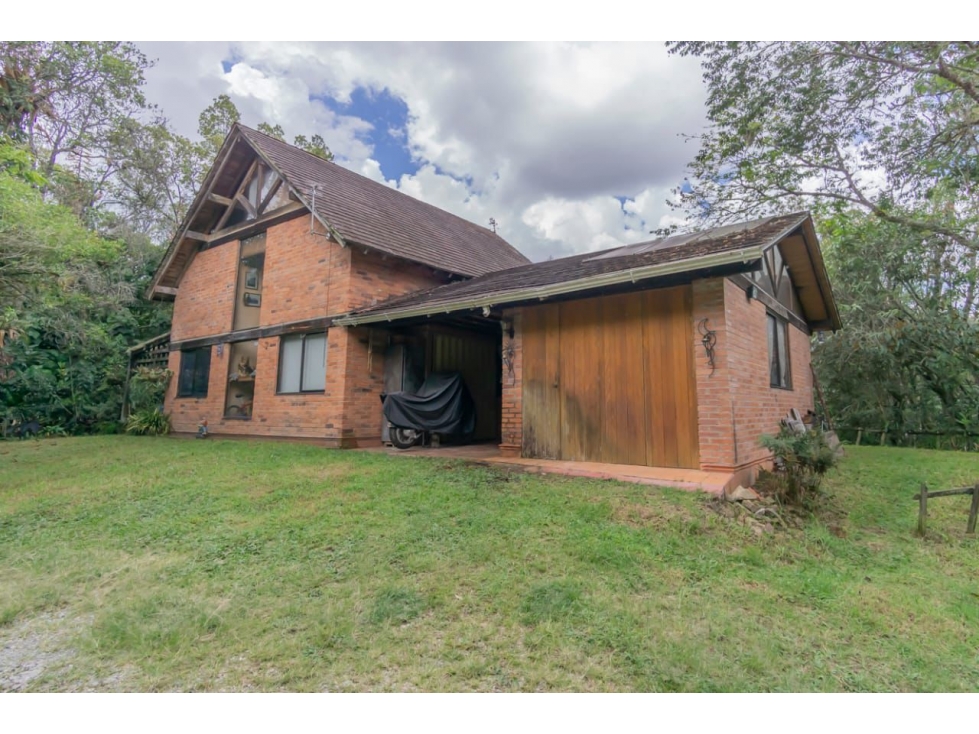 LINDA CASA FINCA EN VENTA RIONEGRO ANTIOQUIA