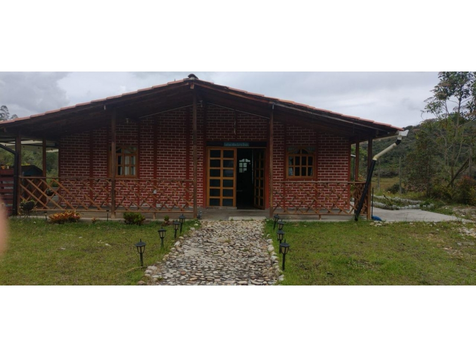 LINDA FINCA EN VENTA CERCA A GUARNE