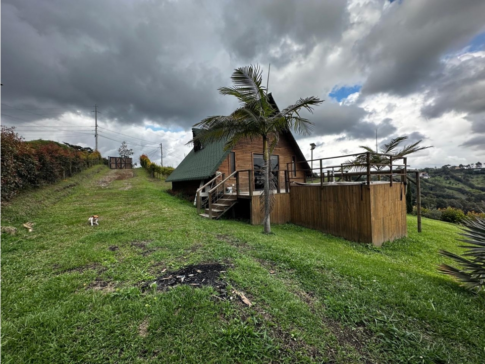 ENCANTADORA CABAÑA EN VENTA RIONEGRO