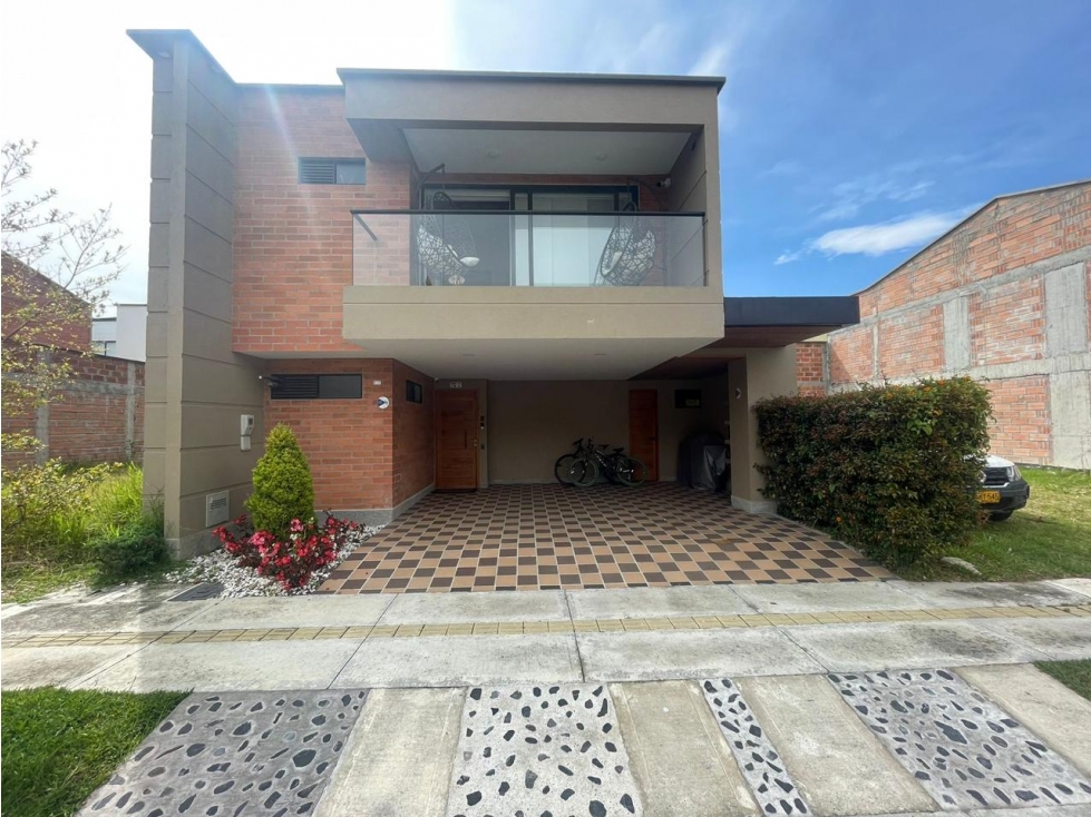 HERMOSA CASA EN VENTA SAN ANTONIO DE PEREIRA