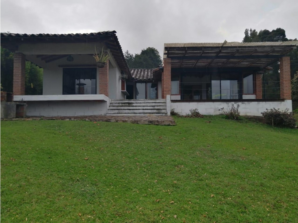 HERMOSA FINCA EN VENTA GUARNE