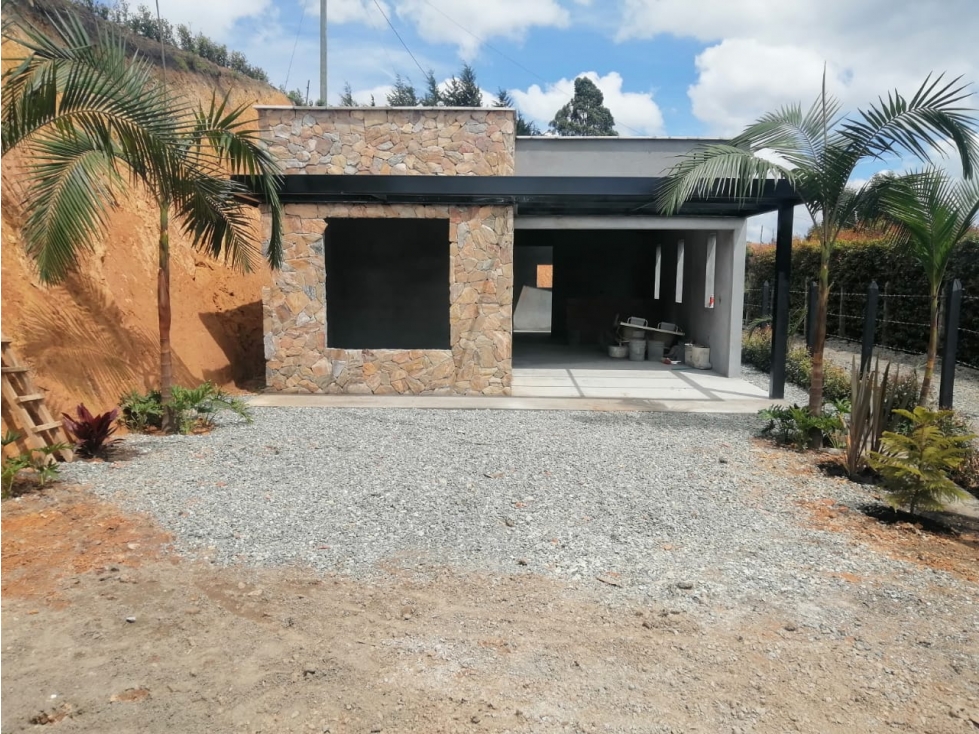 HERMOSA CASA CAMPESTRE EN VENTA SAN VICENTE ANTES DEL PUEBLO