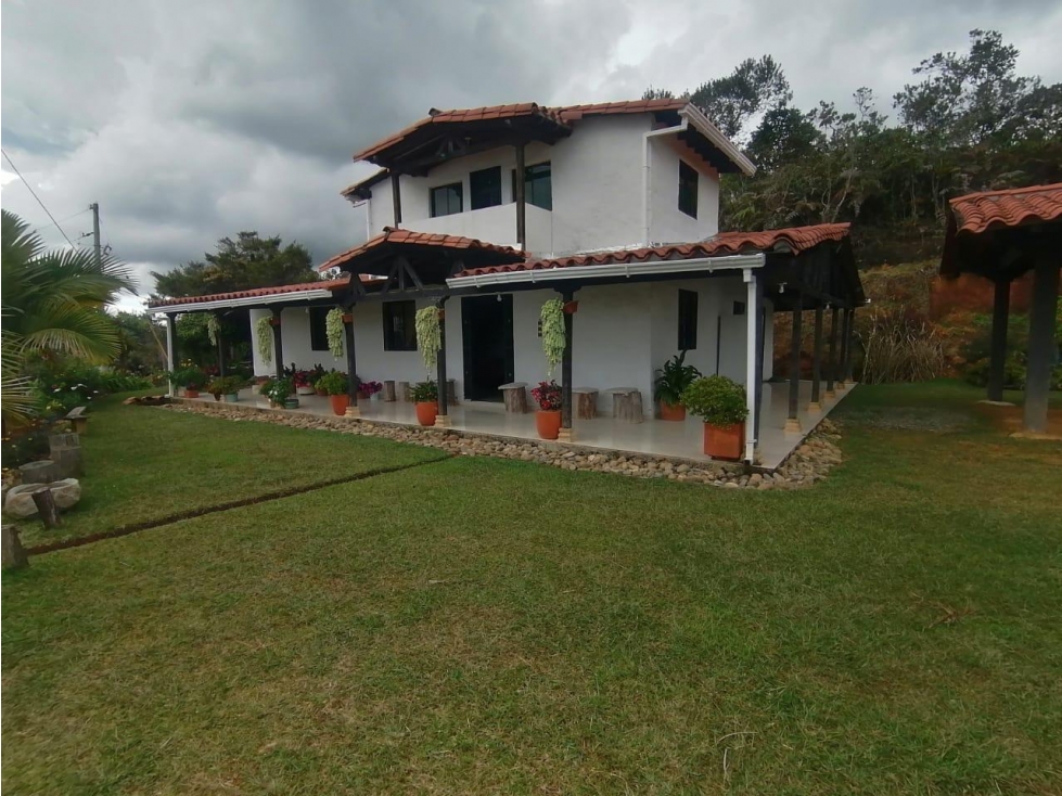 LINDA FINCA EN VENTA SAN VICENTE