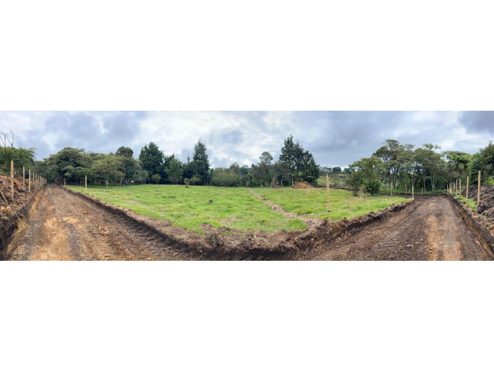 HERMOSOS LOTES DE OPORTUNIDAD EN VENTA SECTOR AEROPUERTO
