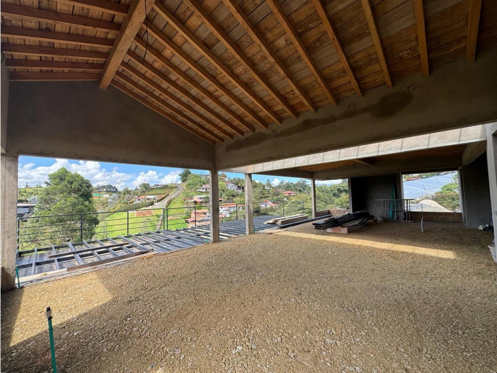 DESPANPANANTE CASA FINCA EN CONSTRUCCION — foto 3