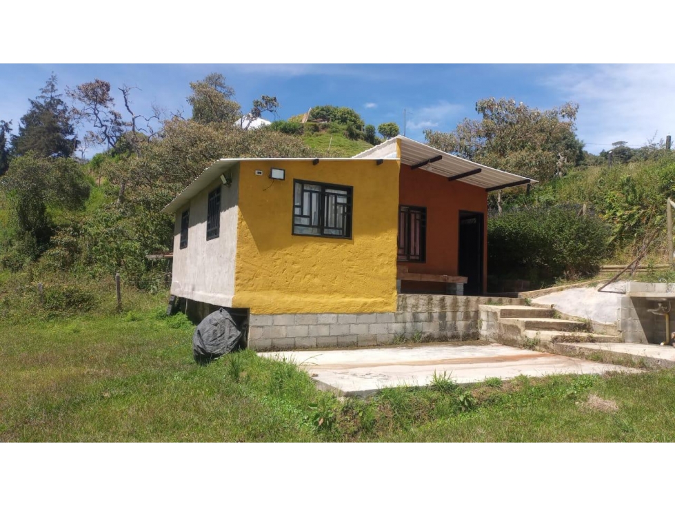 CASA FINCA EN VENTA MARINILLA