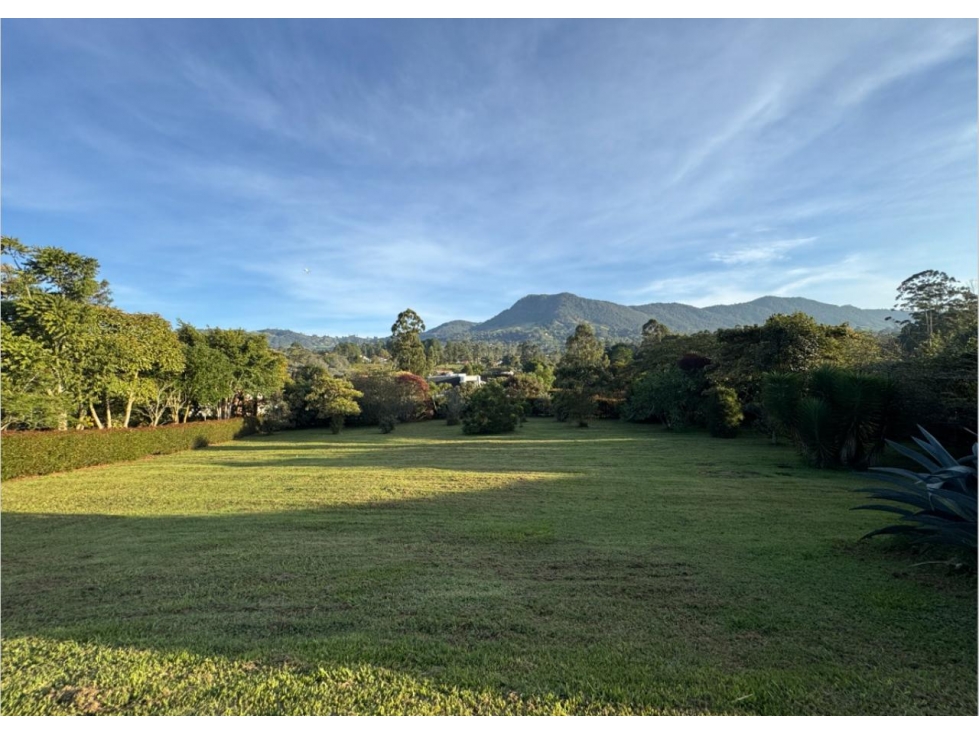 EN VENTA LINDO LOTE EN PARCELACIÓN CON EXCELENTE UBICACIÓN Y VISTA