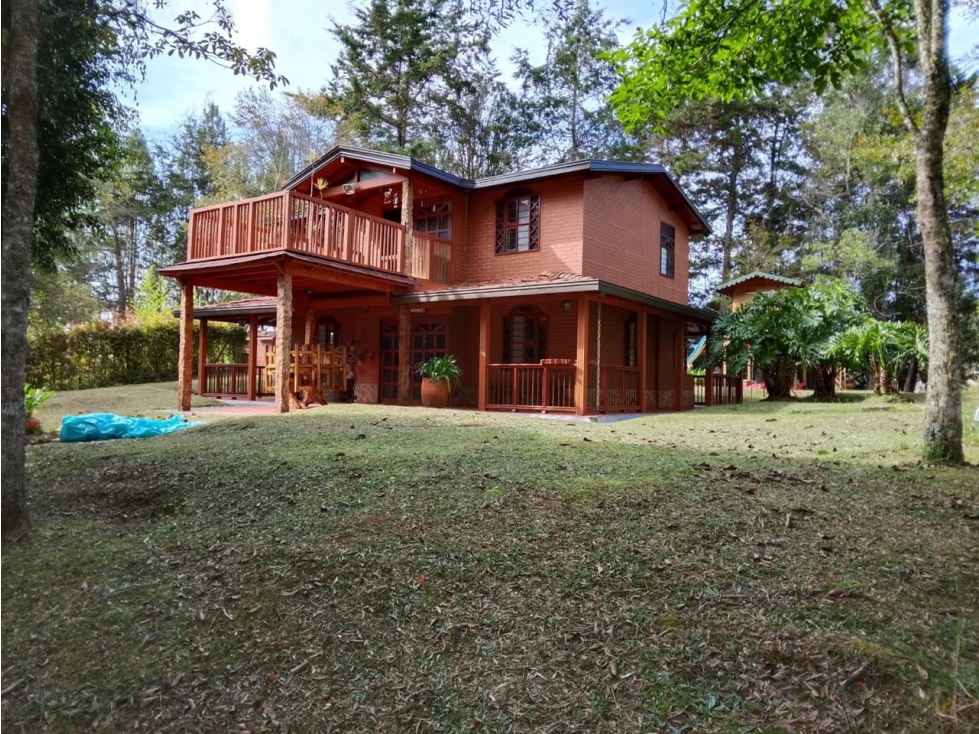 HERMOSA FINCA EN VENTA SAN VICENTE CERCA A LA AUTOPISTA