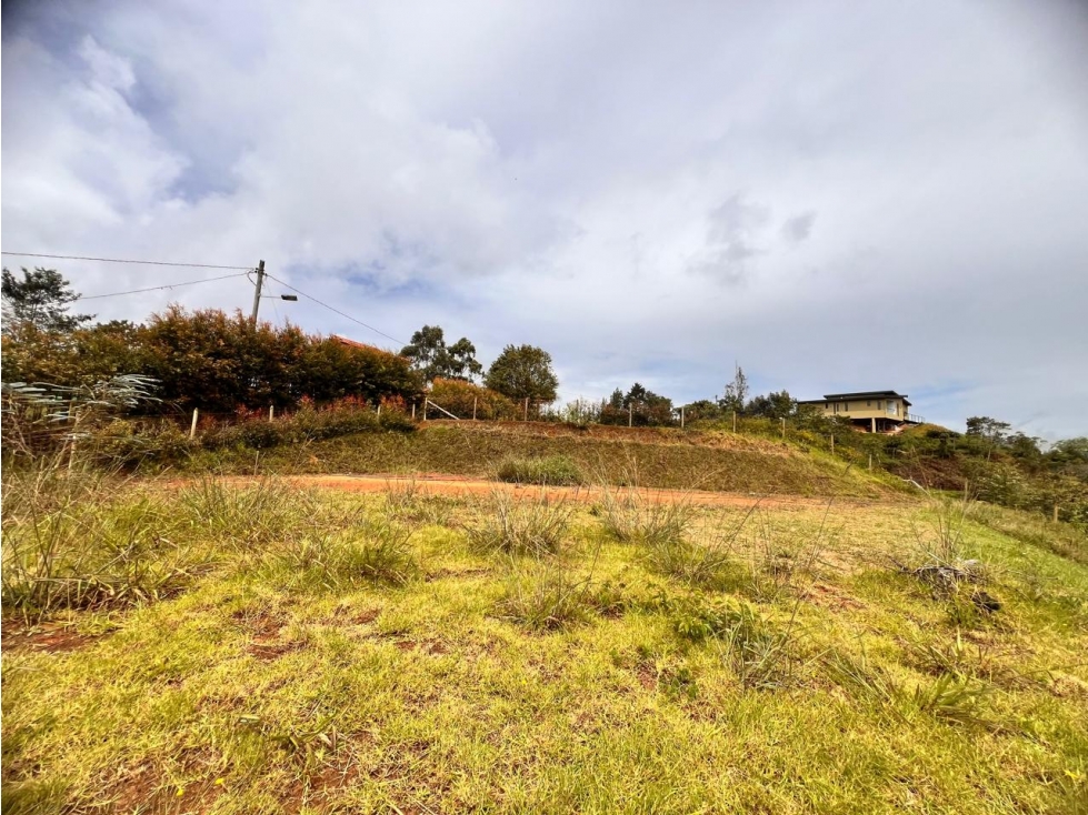 HERMOSO LOTE DE OPORTUNIDAD EN VENTA