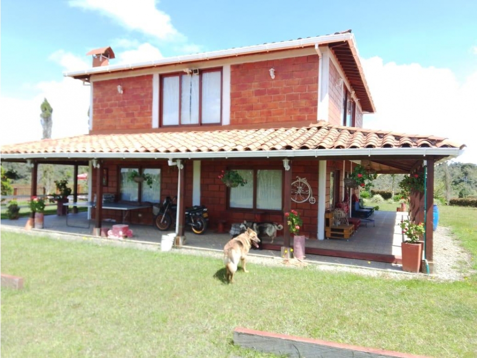 ENCANTADORA FINCA EN VENTA SA VICENTE