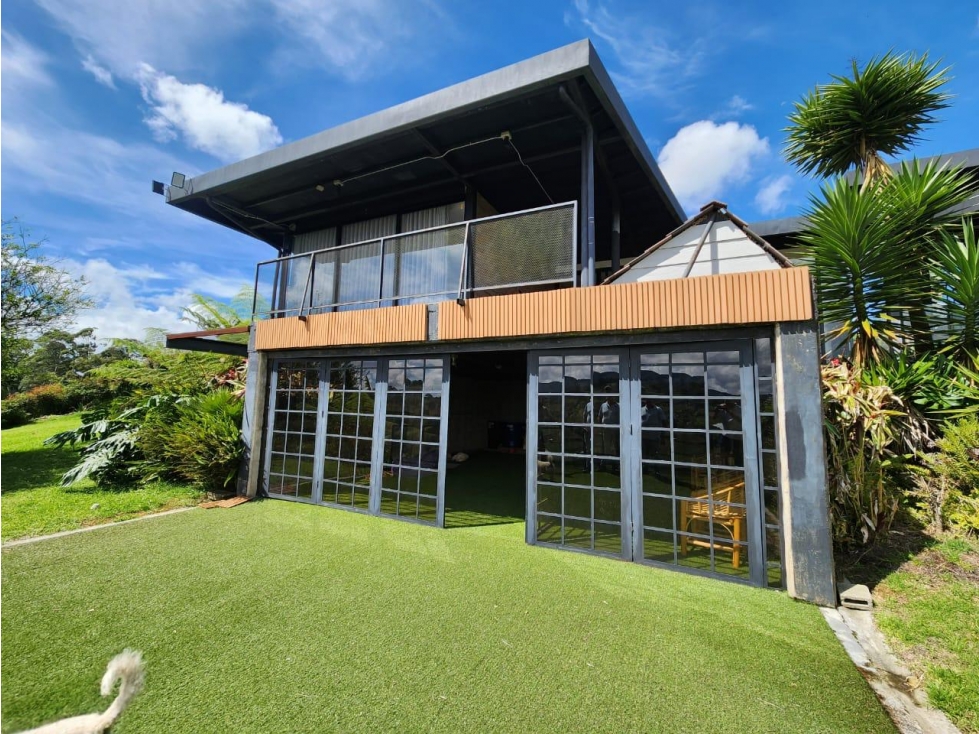 ESPECTACULAR FINCA EN VENTA MARINILLA