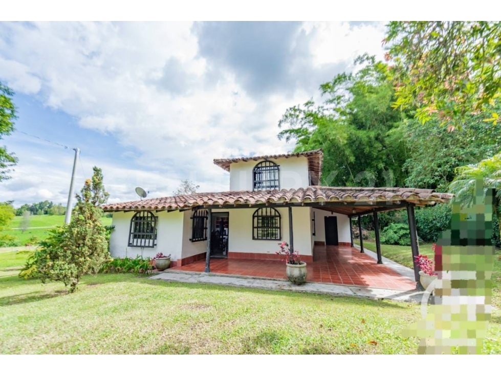 HERMOSA FINCA EN VENTA LLANOGRANDE