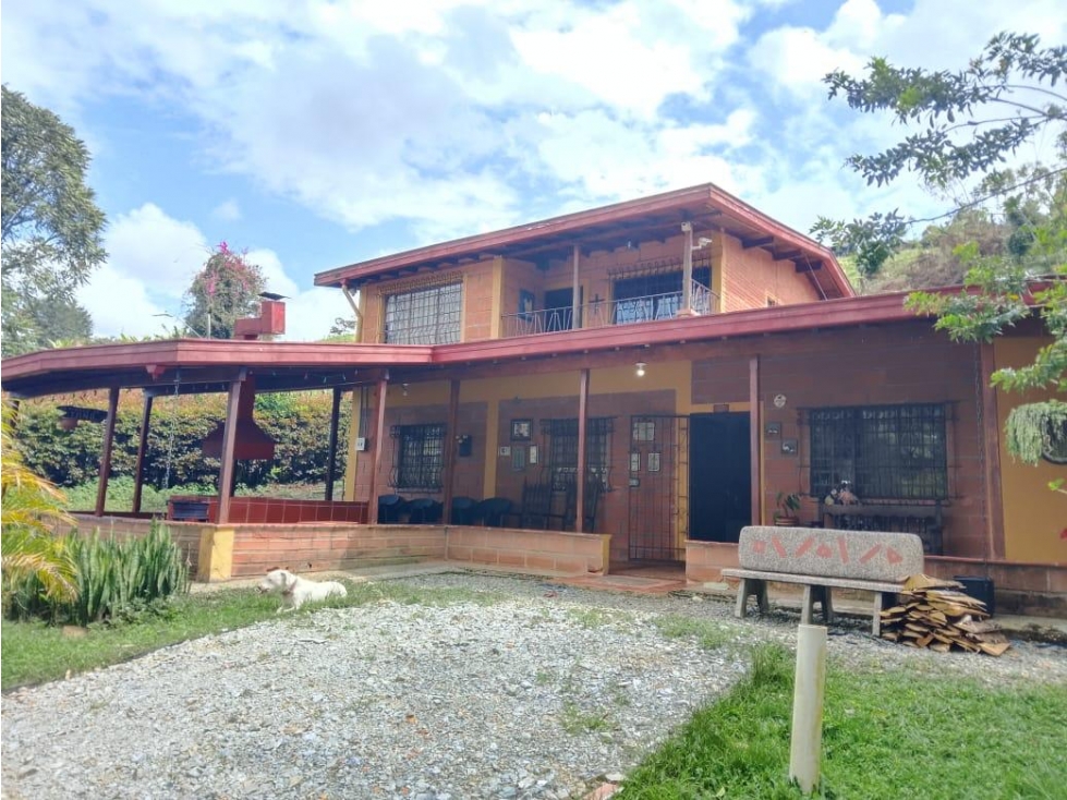 HERMOSA FINCA EN VENTA RIONEGRO