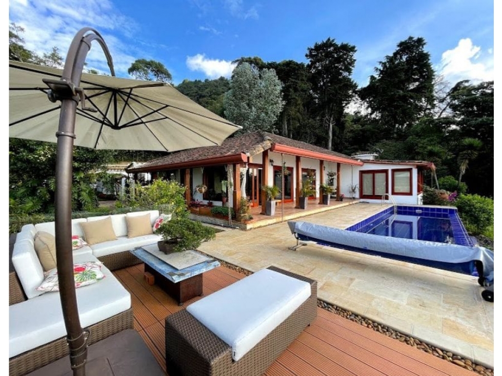 ESPECTACULAR CASA EN VENTA ALTO DE PALMAS