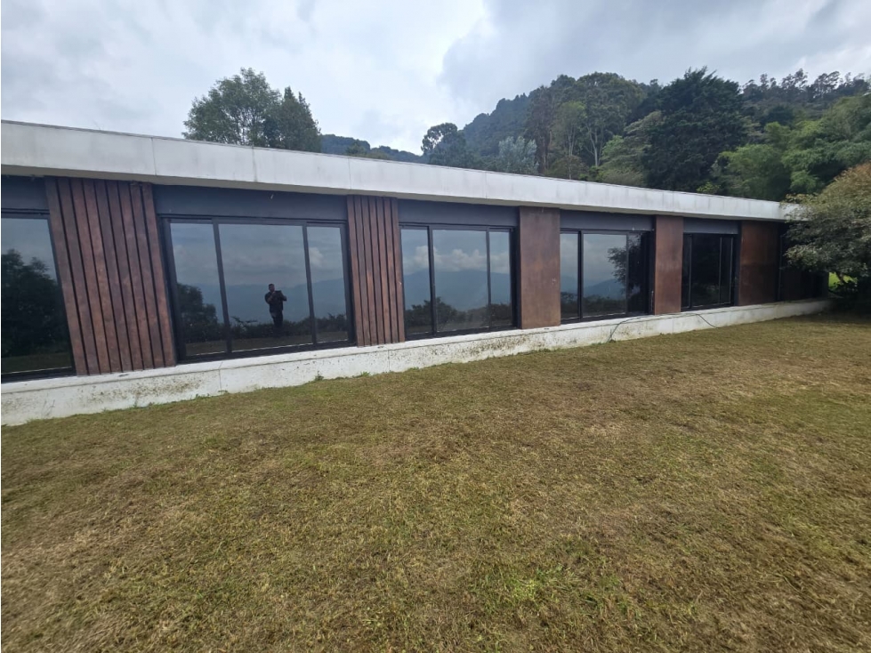 HERMOSA CASA EN VENTA PALMAS