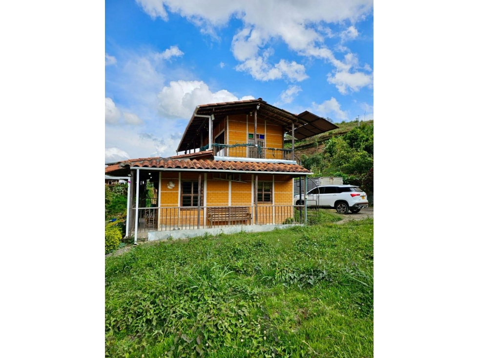 ENCANTADORA FINCA EN VENTA GUARNE
